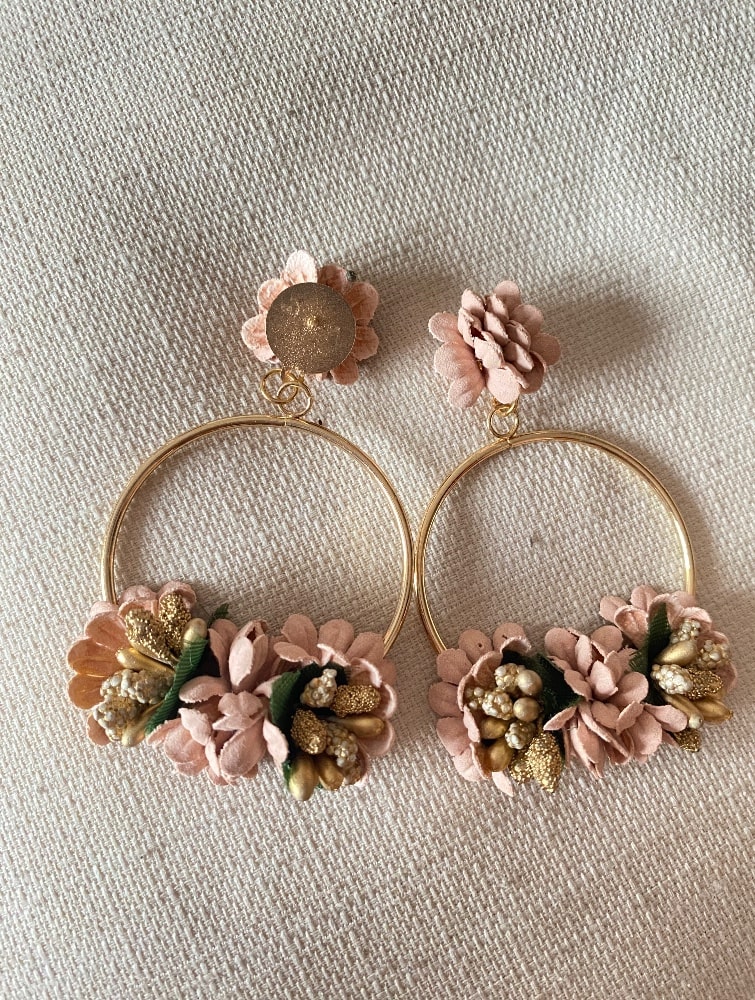 Boucles d'oreilles fleurs roses